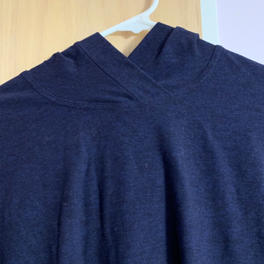 Lululemon pullover - Picture 4 of 5